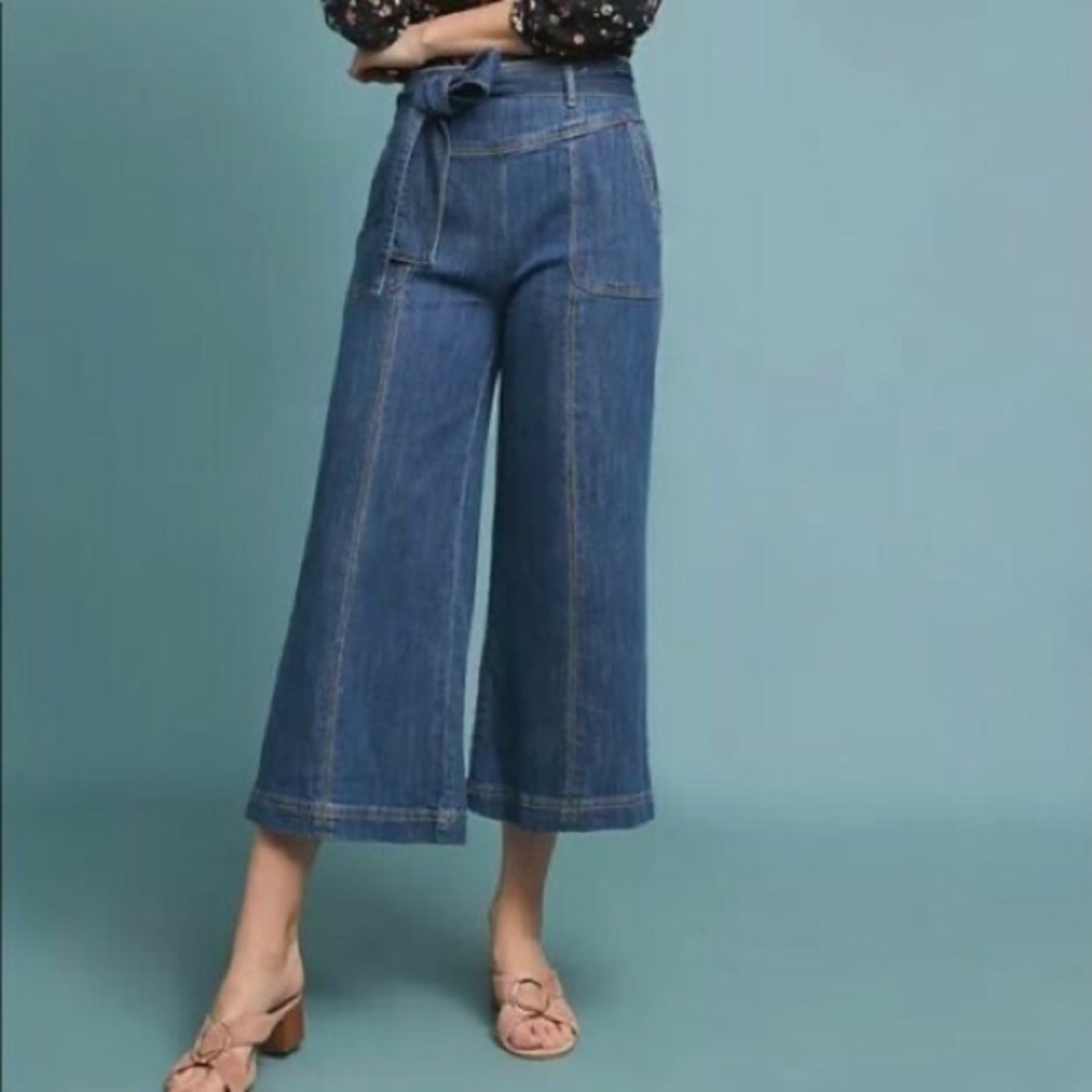 Pilcro Anthro ultra high rise cropped wide leg jeans, size 28